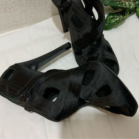 Givenchy Womens Side Zip Stiletto Peep Toe Satin Cut Out Sandals Black Size 40 - Picture 16 of 16